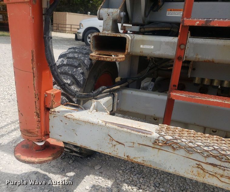 image for item IP9358 2005 Skyjack SJ7127  scissor lift