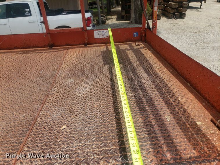 image for item IP9358 2005 Skyjack SJ7127  scissor lift