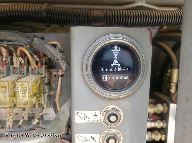 image for item IP9358 2005 Skyjack SJ7127  scissor lift