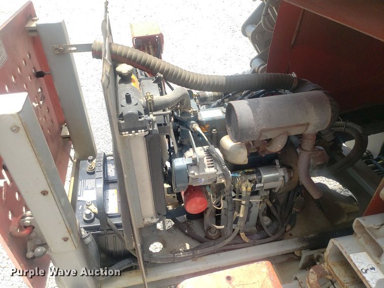 image for item IP9358 2005 Skyjack SJ7127  scissor lift