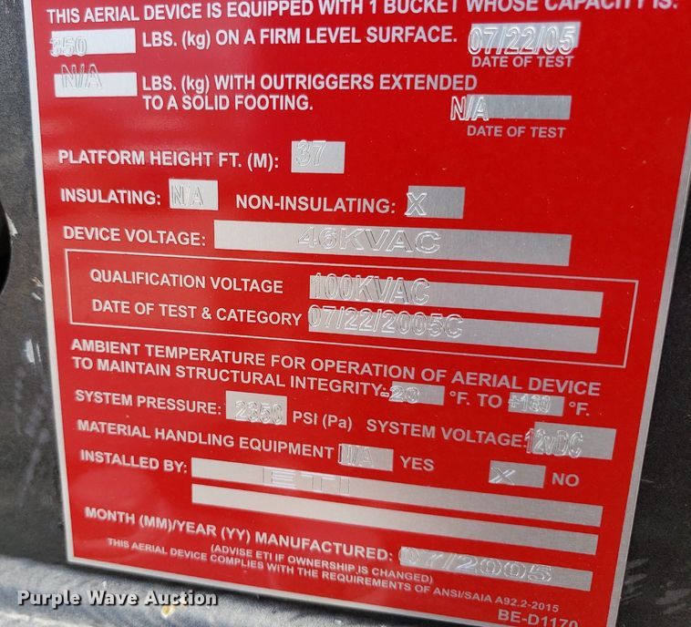 image for item IP9382 2005 Ford F450 Super Duty  bucket truck