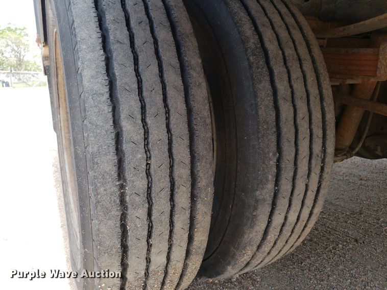 image for item IP9382 2005 Ford F450 Super Duty  bucket truck