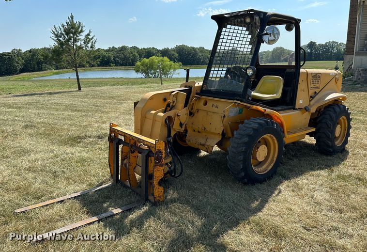 image for item JC9984 2000 JCB Loadall 520  telehandler