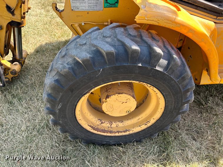 image for item JC9984 2000 JCB Loadall 520  telehandler