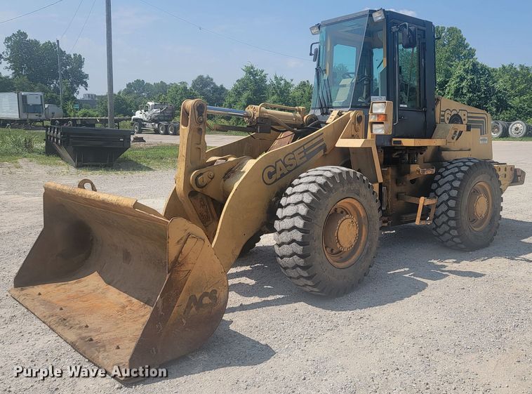 image for item JL9315 1997 Case 621B  wheel loader