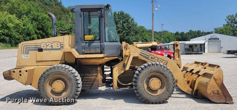 image for item JL9315 1997 Case 621B  wheel loader
