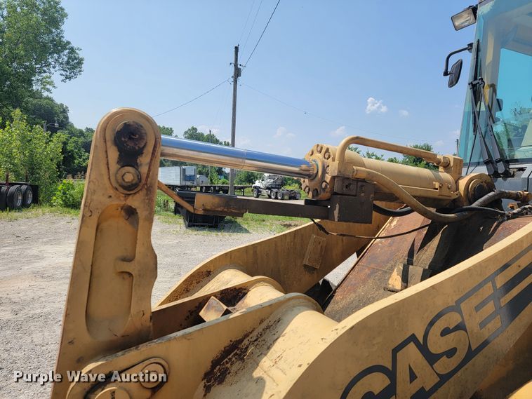 image for item JL9315 1997 Case 621B  wheel loader