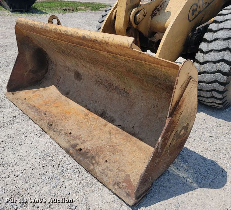 image for item JL9315 1997 Case 621B  wheel loader