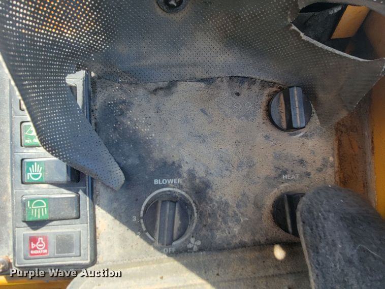 image for item JL9315 1997 Case 621B  wheel loader