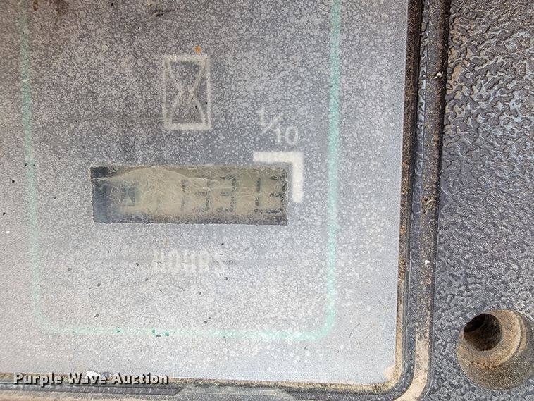 image for item JL9315 1997 Case 621B  wheel loader