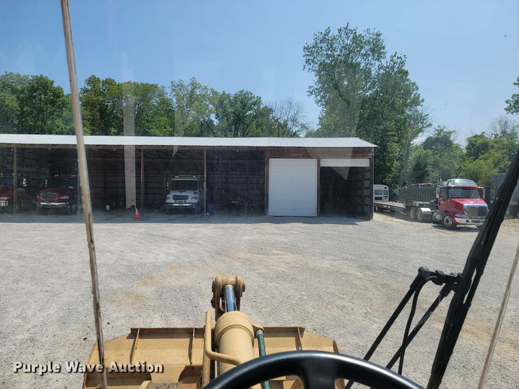 image for item JL9315 1997 Case 621B  wheel loader