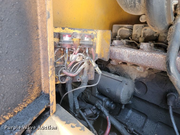 image for item JL9315 1997 Case 621B  wheel loader