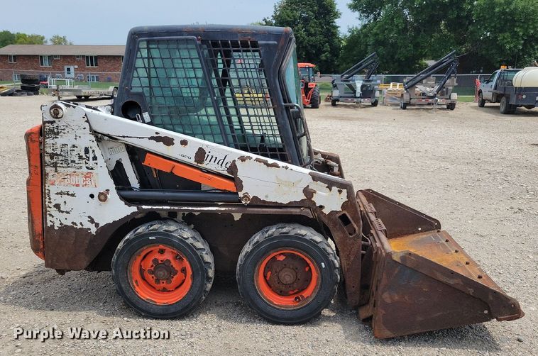 image for item JO9282 2009 Bobcat S100  skid steer loader