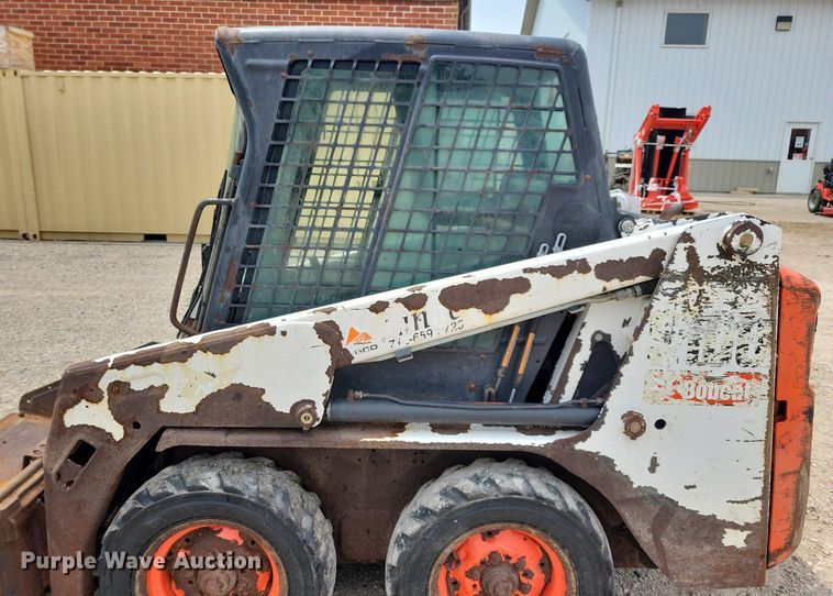 image for item JO9282 2009 Bobcat S100  skid steer loader