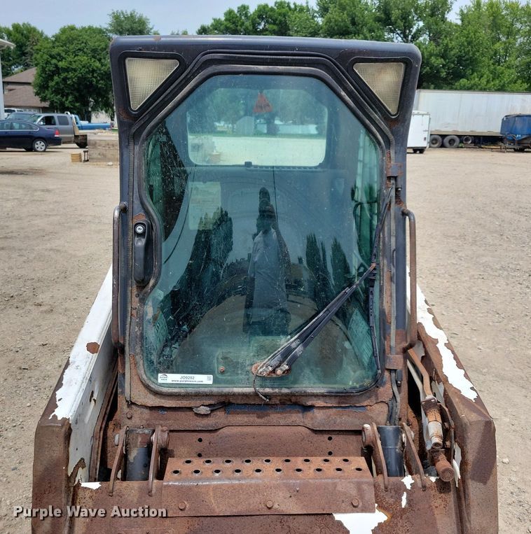 image for item JO9282 2009 Bobcat S100  skid steer loader