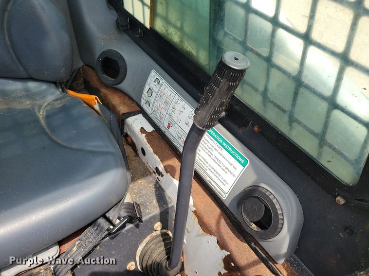 image for item JO9282 2009 Bobcat S100  skid steer loader