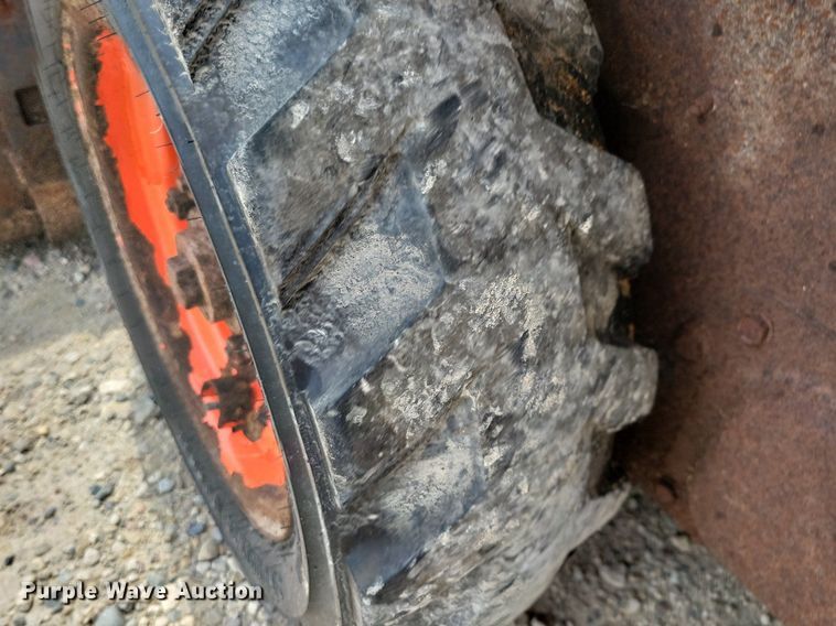 image for item JO9282 2009 Bobcat S100  skid steer loader