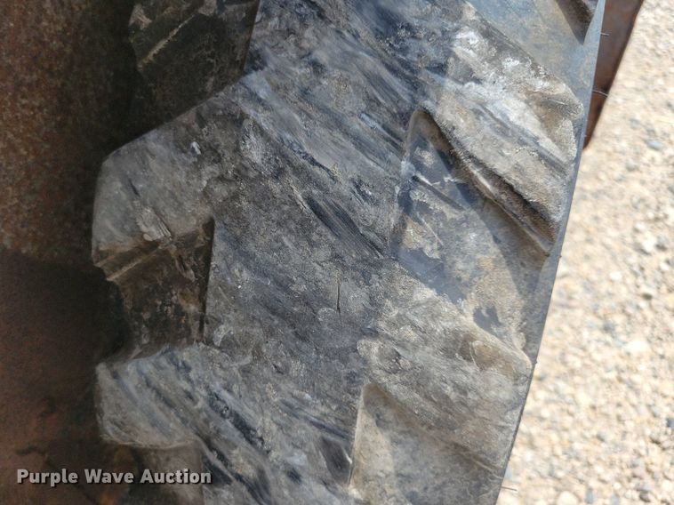 image for item JO9282 2009 Bobcat S100  skid steer loader