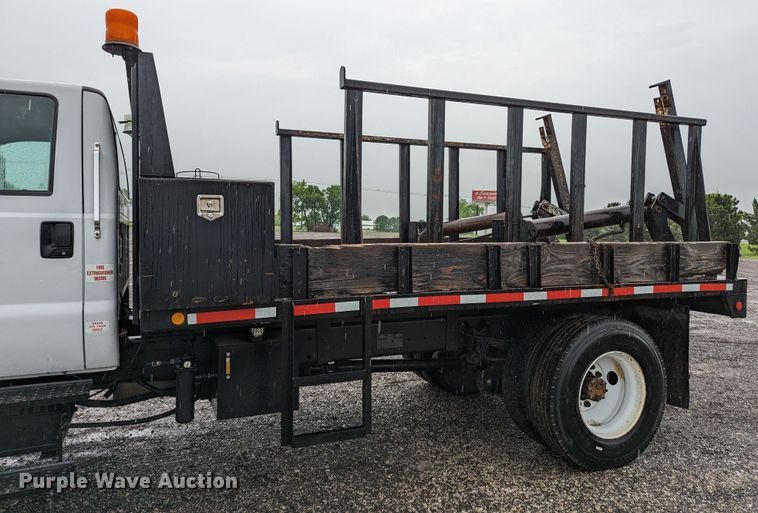 image for item KB9425 2006 Ford F750  reel truck