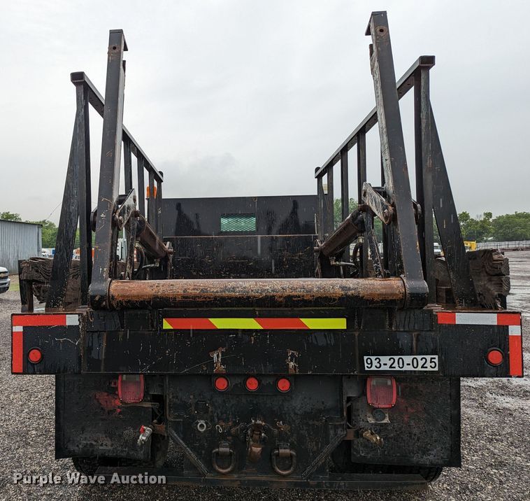 image for item KB9425 2006 Ford F750  reel truck