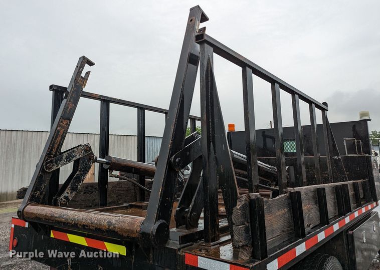 image for item KB9425 2006 Ford F750  reel truck