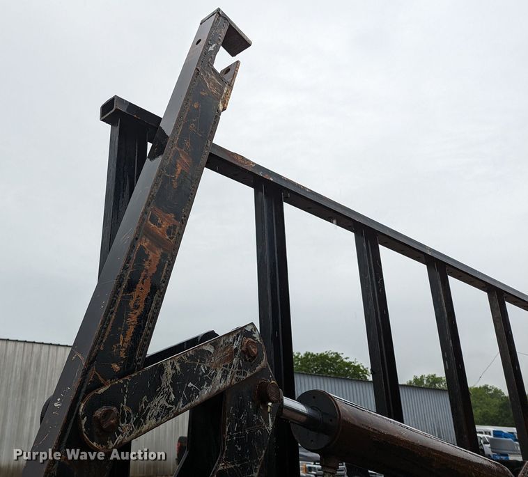 image for item KB9425 2006 Ford F750  reel truck