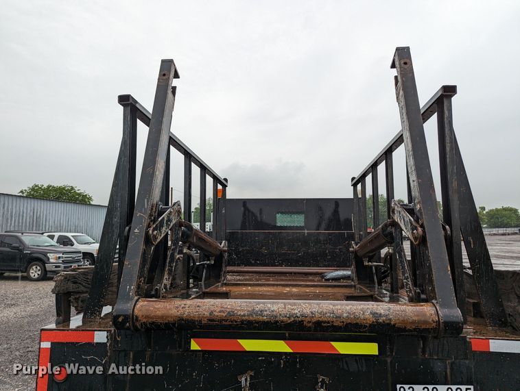 image for item KB9425 2006 Ford F750  reel truck