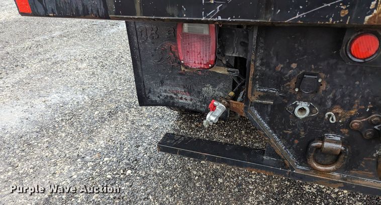 image for item KB9425 2006 Ford F750  reel truck