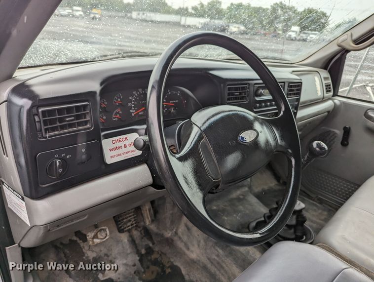 image for item KB9425 2006 Ford F750  reel truck