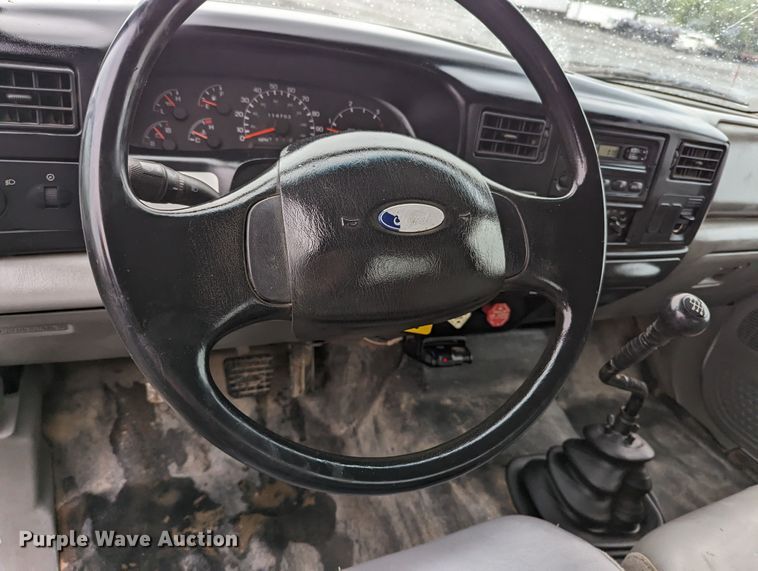 image for item KB9425 2006 Ford F750  reel truck