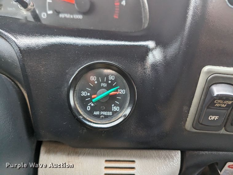 image for item KB9425 2006 Ford F750  reel truck