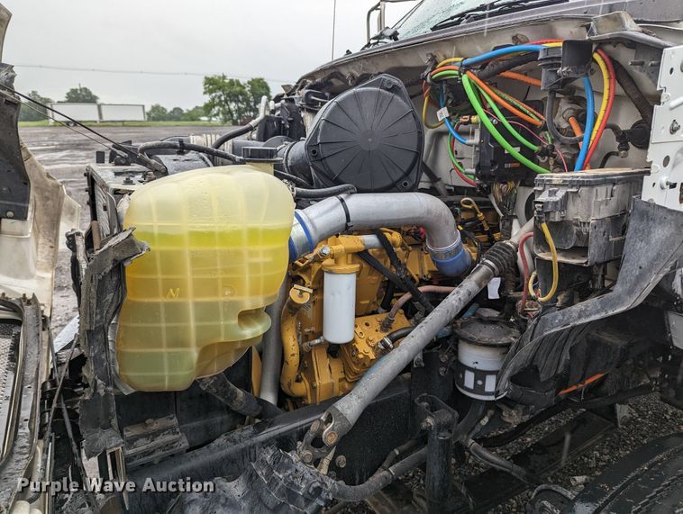 image for item KB9425 2006 Ford F750  reel truck