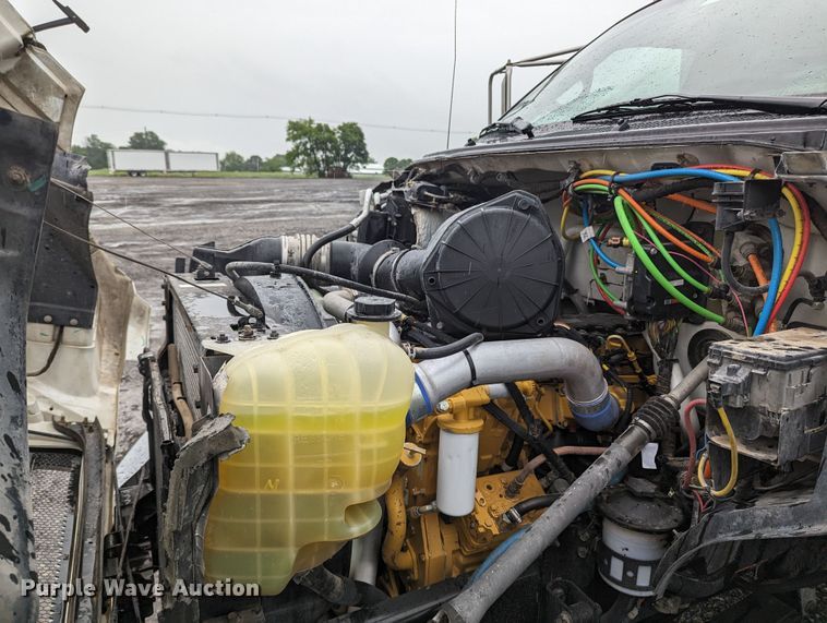 image for item KB9425 2006 Ford F750  reel truck