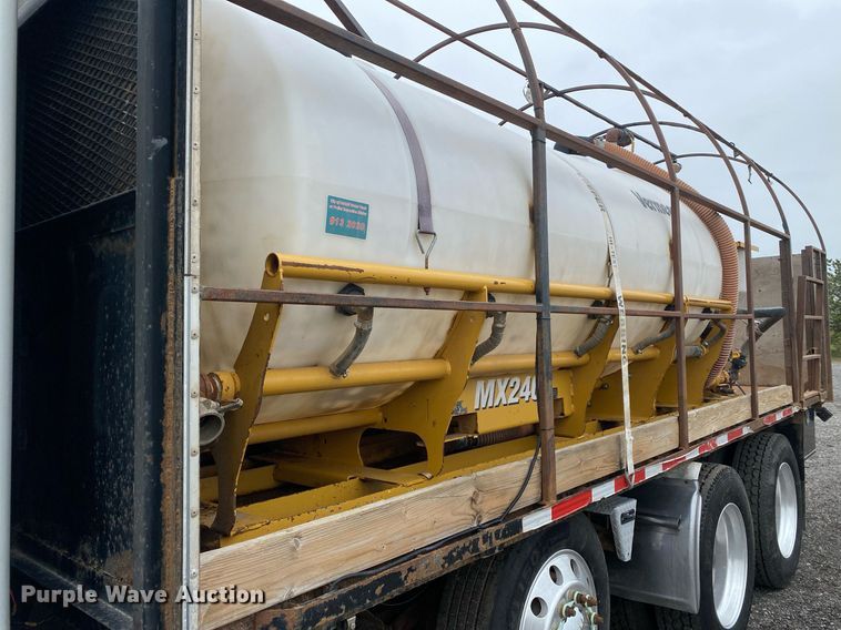 image for item KB9441 2000 Kenworth T800B  flatbed truck