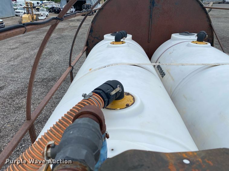 image for item KB9441 2000 Kenworth T800B  flatbed truck