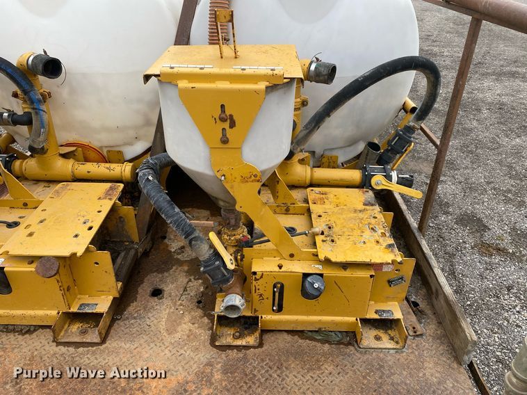 image for item KB9441 2000 Kenworth T800B  flatbed truck