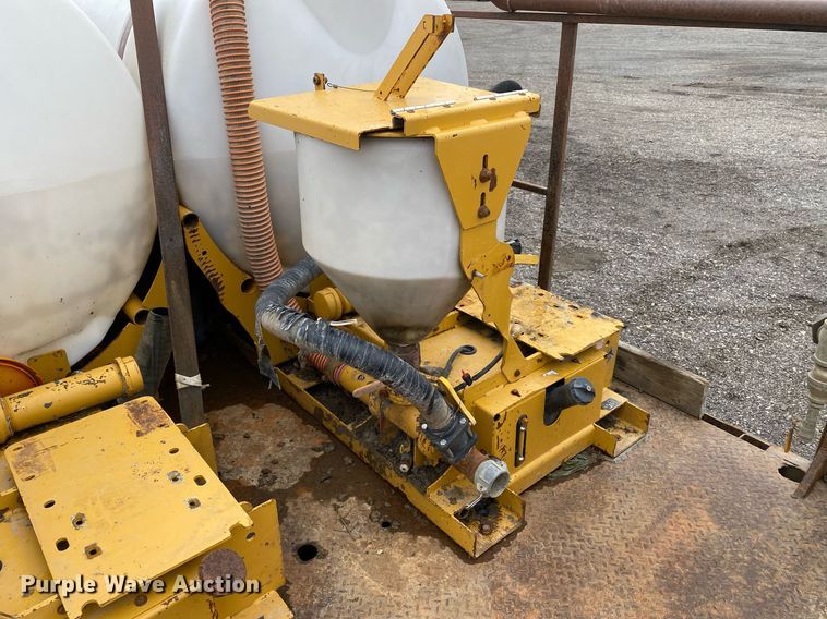 image for item KB9441 2000 Kenworth T800B  flatbed truck