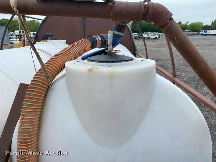 image for item KB9441 2000 Kenworth T800B  flatbed truck