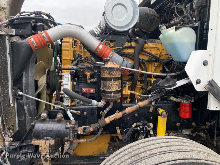 image for item KB9441 2000 Kenworth T800B  flatbed truck