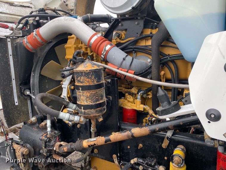 image for item KB9441 2000 Kenworth T800B  flatbed truck