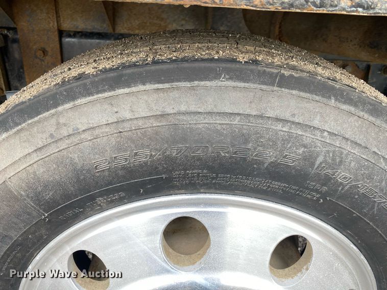 image for item KB9441 2000 Kenworth T800B  flatbed truck