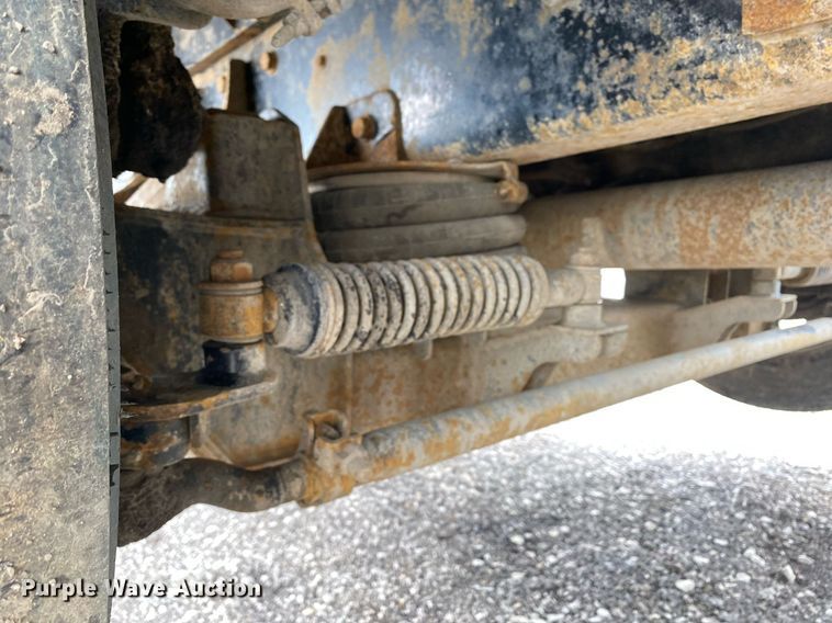 image for item KB9441 2000 Kenworth T800B  flatbed truck