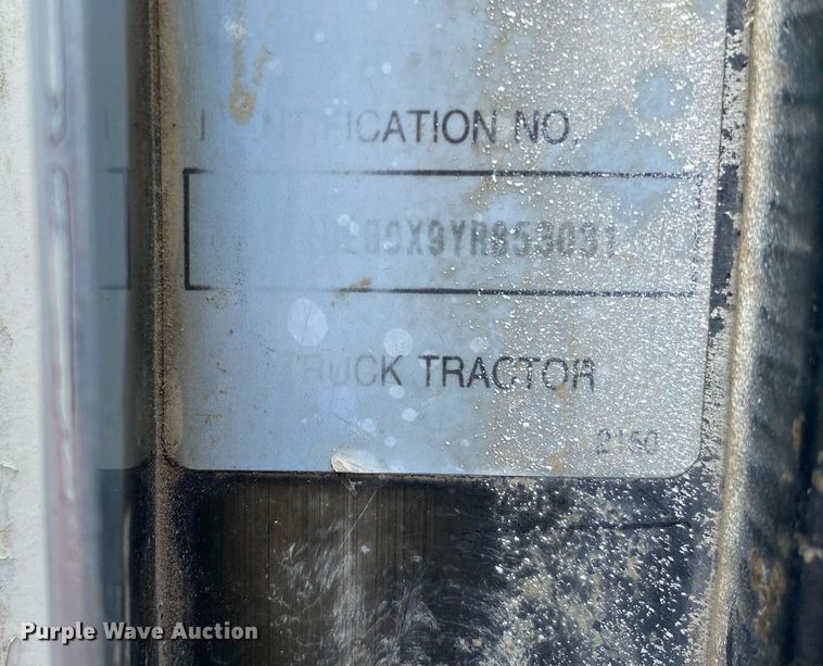 image for item KB9441 2000 Kenworth T800B  flatbed truck