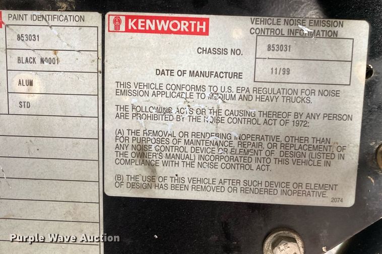 image for item KB9441 2000 Kenworth T800B  flatbed truck