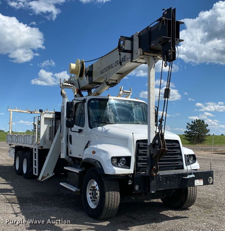 image for item KB9462 2012 Freightliner 114SD  crane truck