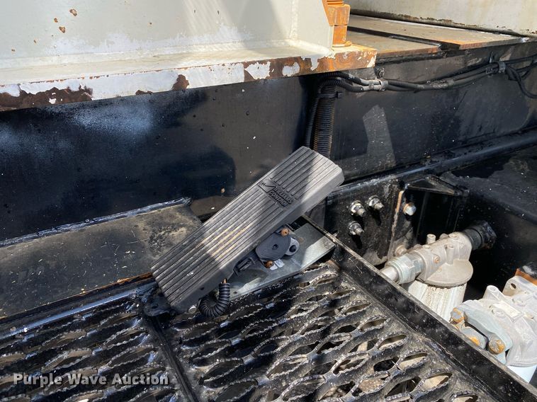 image for item KB9462 2012 Freightliner 114SD  crane truck