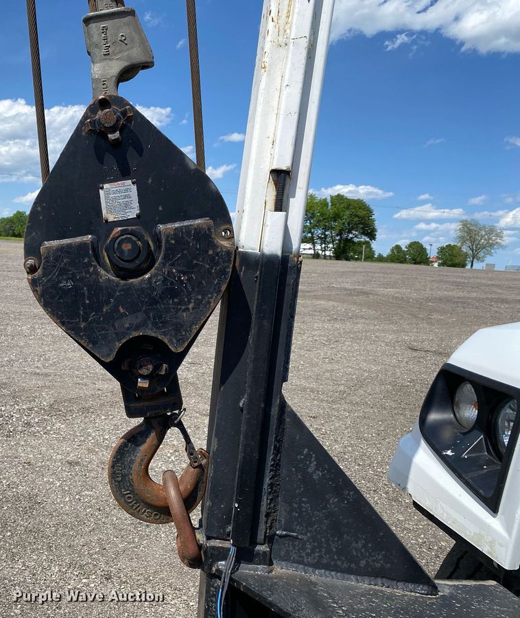 image for item KB9462 2012 Freightliner 114SD  crane truck