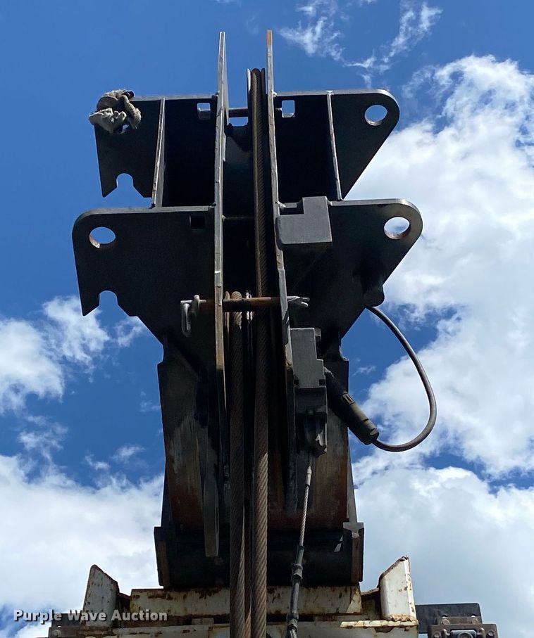 image for item KB9462 2012 Freightliner 114SD  crane truck