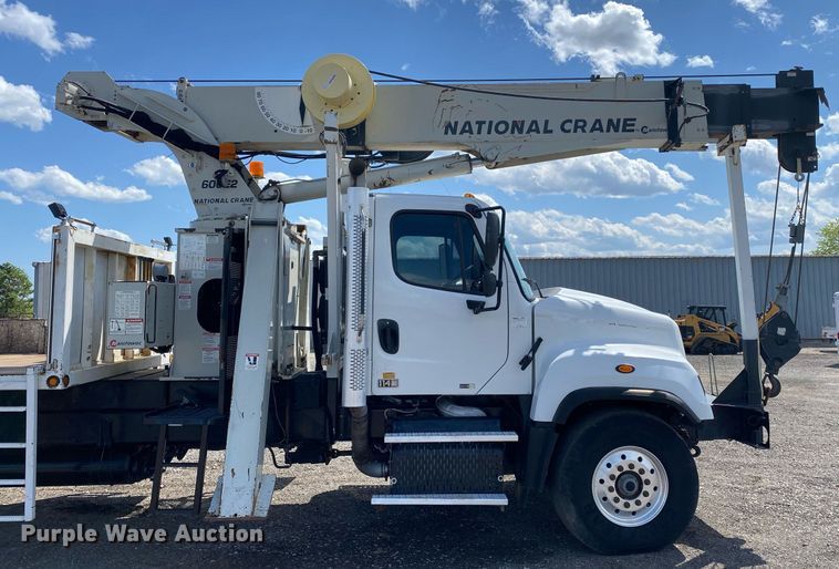 image for item KB9462 2012 Freightliner 114SD  crane truck