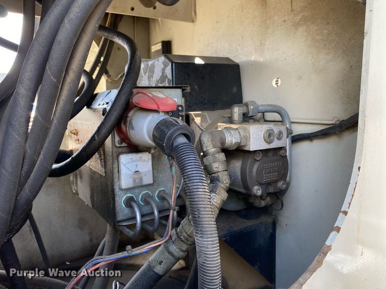 image for item KB9462 2012 Freightliner 114SD  crane truck